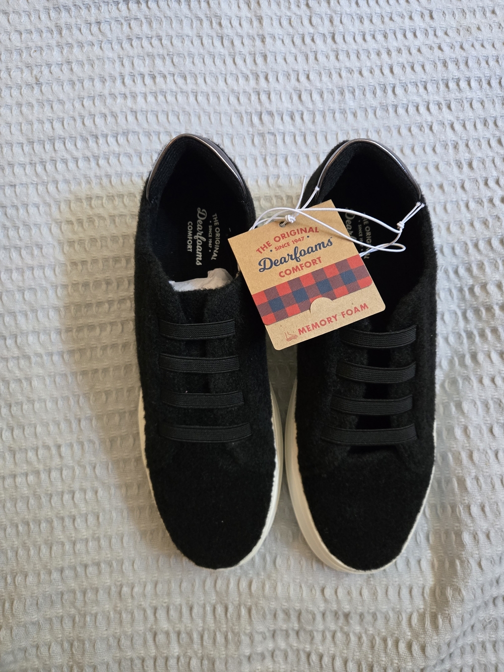 Dearfoams Womens Black Memory Foam Casual Sneakers